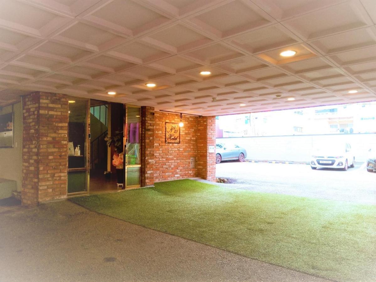 בוסאן No25 Hotel Yeonsan מראה חיצוני תמונה