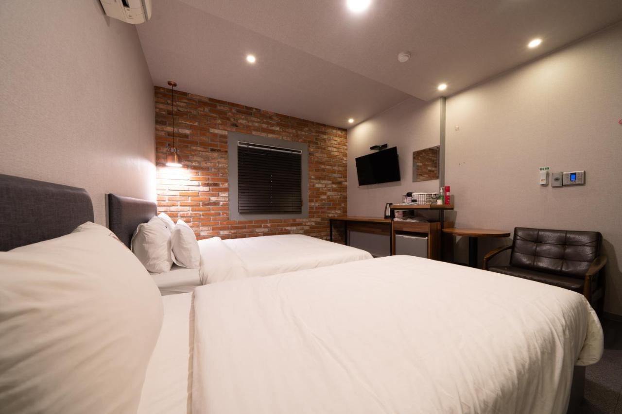 בוסאן No25 Hotel Yeonsan מראה חיצוני תמונה